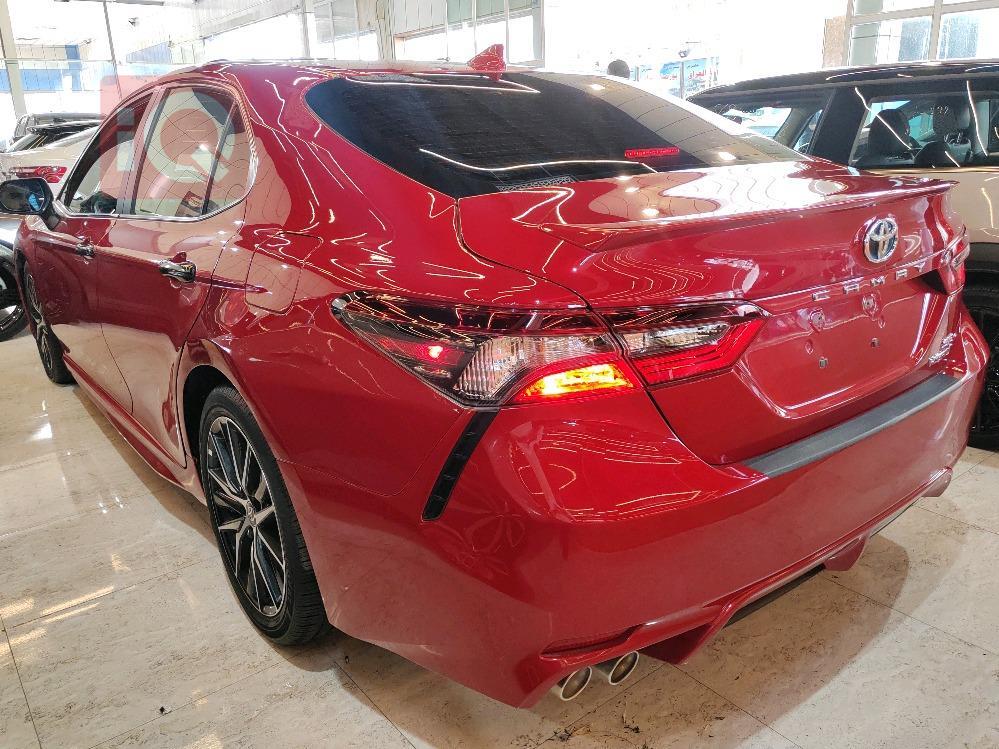 تۆیۆتا کامری